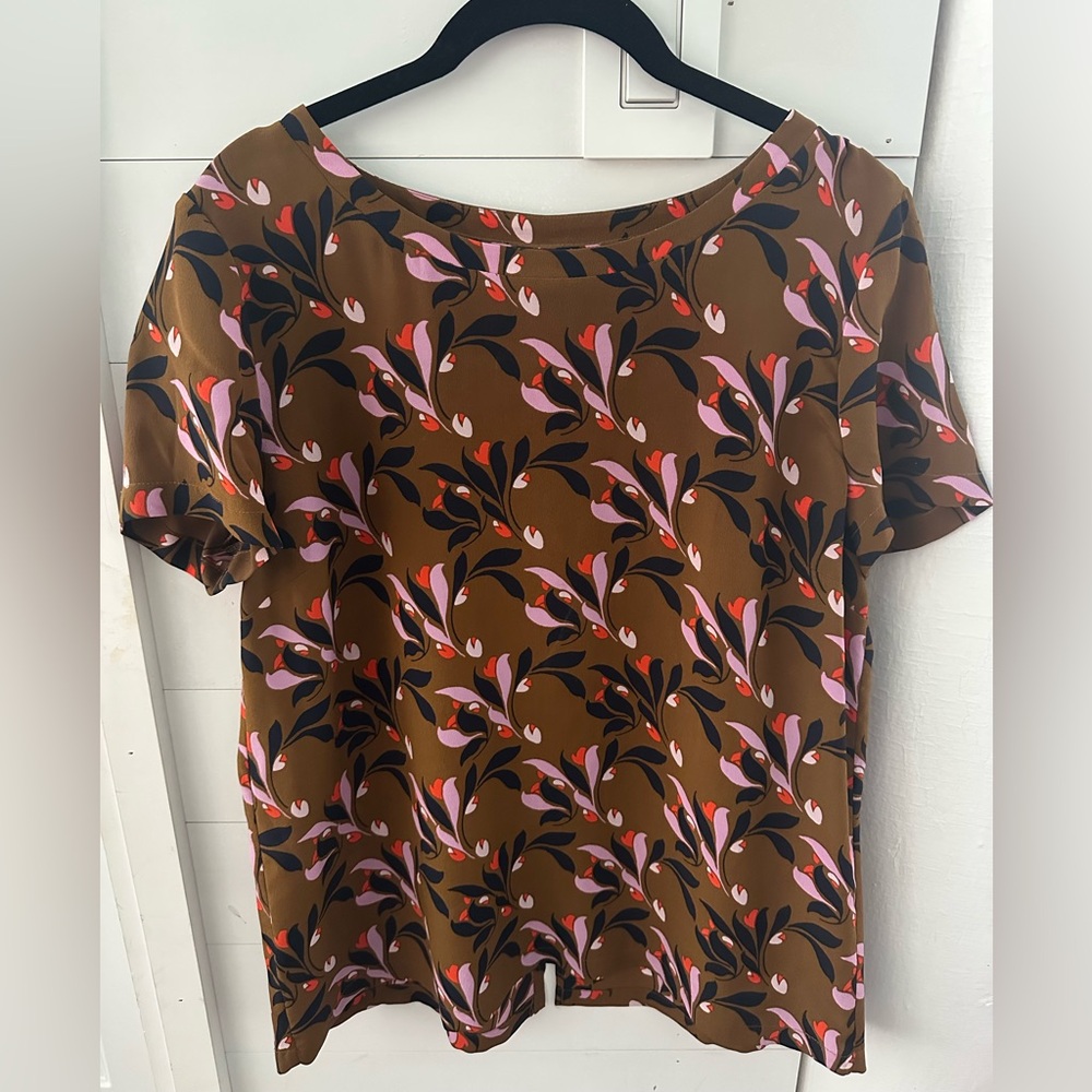 STUNNING Ann Taylor Retro Silk Blouse